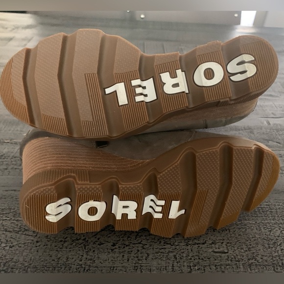 Women's Sorel JOAN UPTOWN LACE Leather Boots Size 8 KHAKI Like New Preloved - Picture 5 of 13